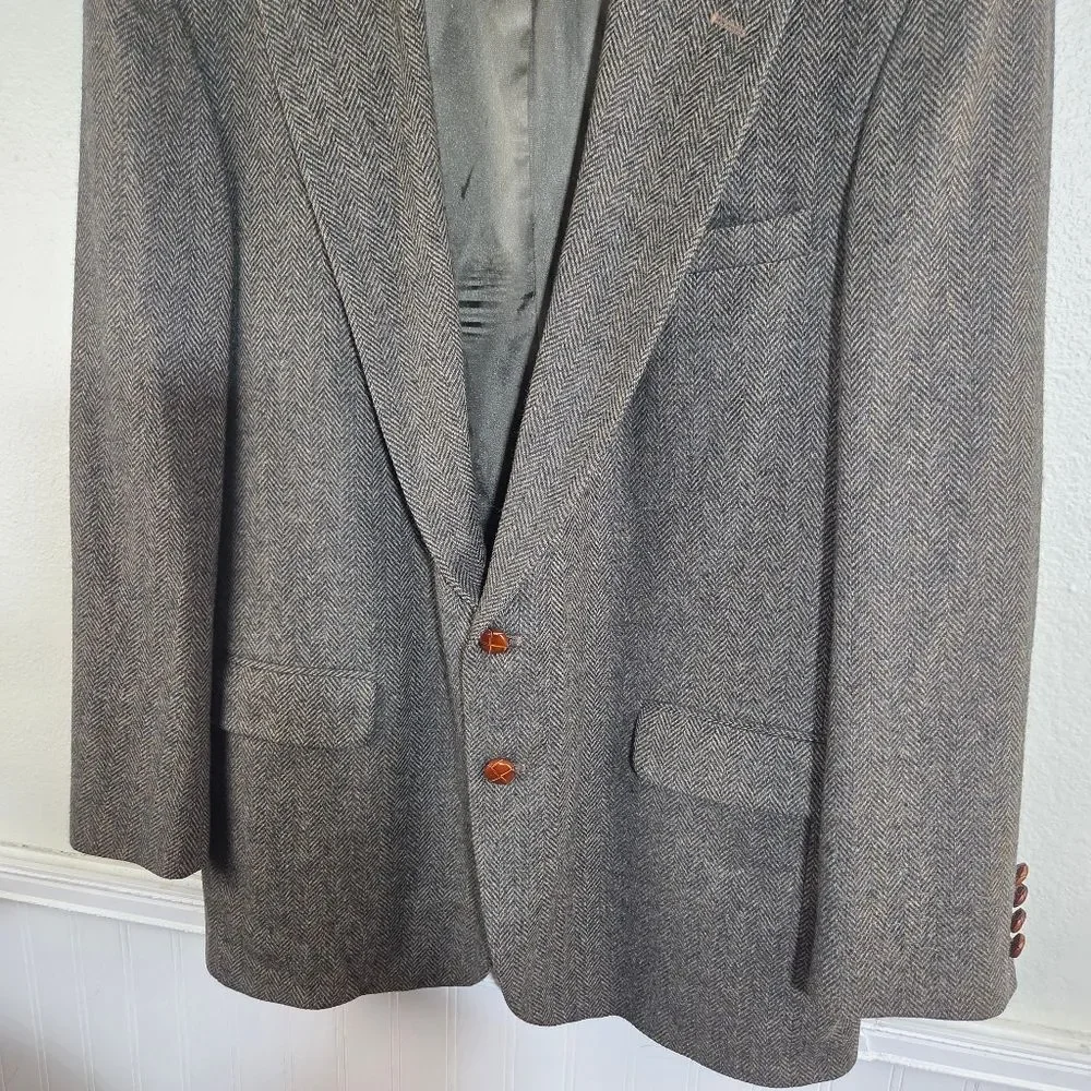Men's Vintage Woolrich Brown Herringbone Wool Blend Blazer Size 44L